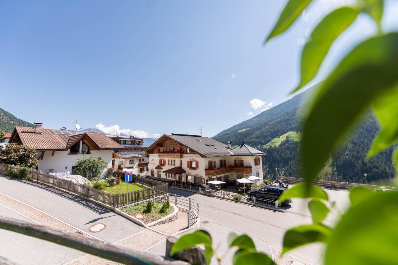 Hotel Stilfserhof Eksteriør bilde